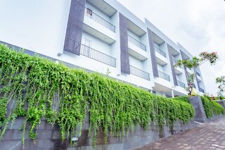 ニヴァサ ヌサ ドゥア