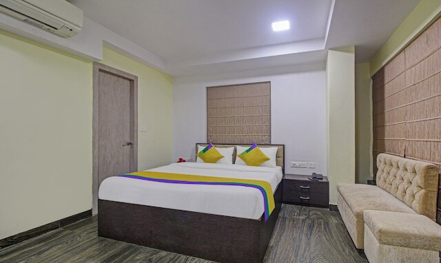 イッツィ ホテルズ レオテル ニア ラビンドラ サロバー