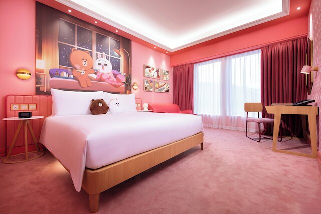 LINE FRIENDS PRESENTS CASA DE AMIGO