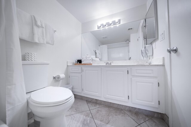 213 フルリーファニッシュド 1BR スイート-アウトドアプール! バイ レッドオーニング