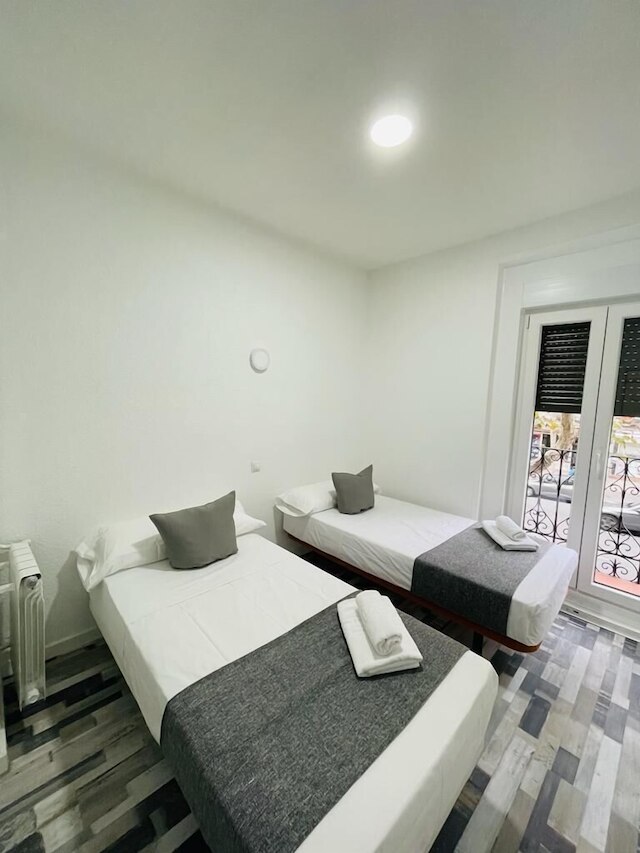 H ノチェ イ ディア