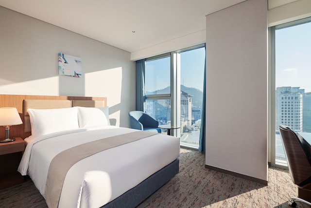 Stanford Hotel Myeongdong