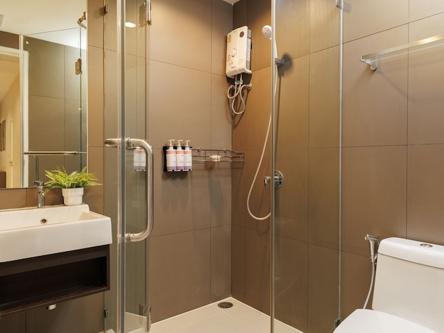 エステラ エカマイ