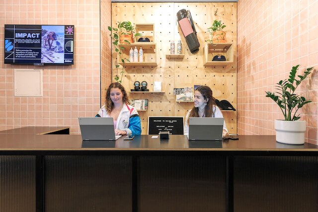 バウンス メルボルン - フォーマリー ローマー メルボルン