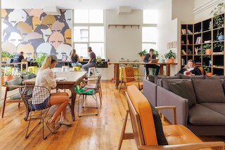 バウンス メルボルン - フォーマリー ローマー メルボルン