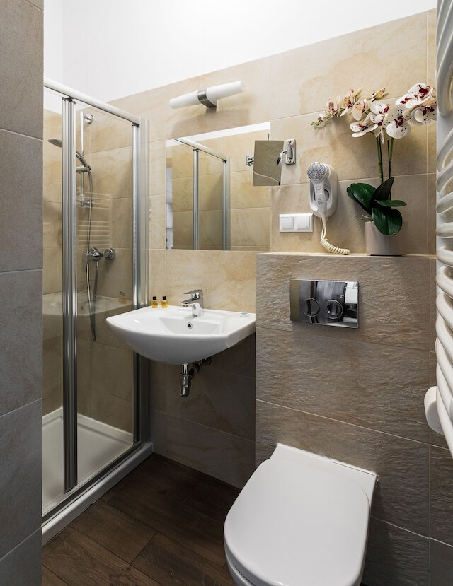 G12 アパートホテル