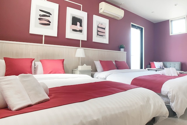 Bar & Hotel Colors 宮島