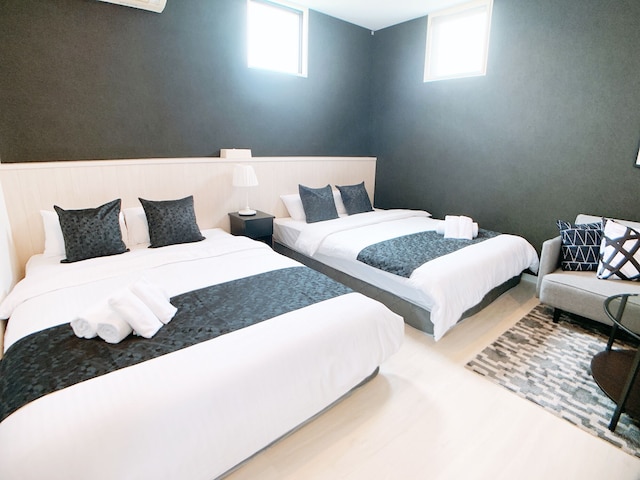 Bar & Hotel Colors 宮島