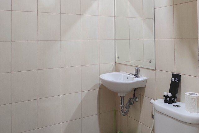 コージー アンド ベスト ディール スタジオ アパートメント ヴィダ ビュー マカサル