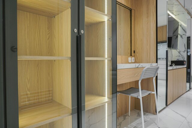 コンフォータブル アンド シンプリー1 1ッBーム アット ザ ブールバード アパートメント