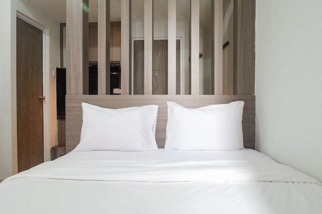 シック アンド コージー スタジオ アパートメント アット タマン メラティ スラバヤ