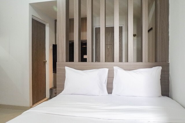 シック アンド コージー スタジオ アパートメント アット タマン メラティ スラバヤ