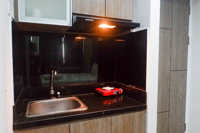 デライトフル ラグジュリアス スタジオ ルーム アット タマン メラティ スラバヤ アパートメント