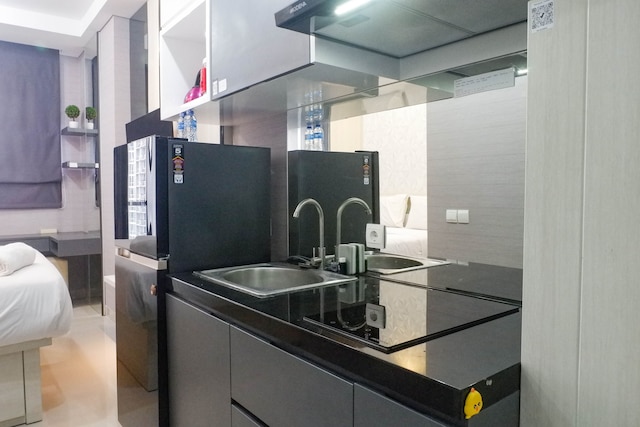 スタイリッシュ スタジオ アパートメント コネクティッド トゥ チプトラ ワールド モール アット ザ ヴルトゥ