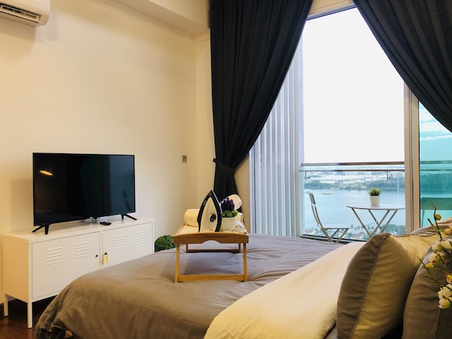 パラゴン スイート バイ アントラーゾーン