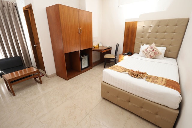 ホテル ダッカ ゴールデン イン