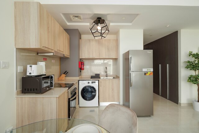 ラックス BnB I AG タワー I カナルビューズ