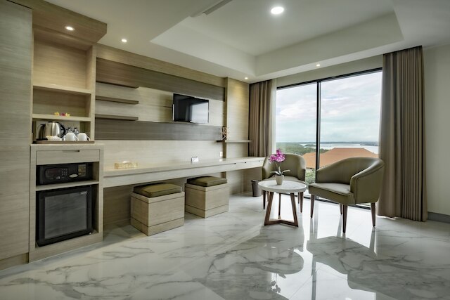 サンライズ アベンタス ホテル ヌサ ドゥア