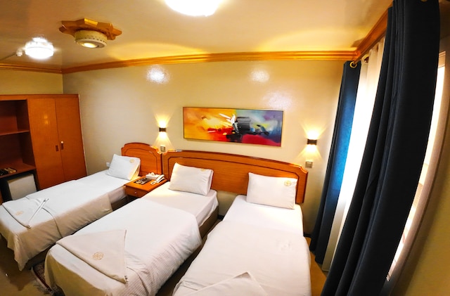 マエーン ホテル