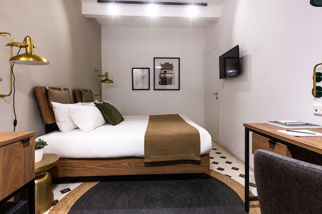 デ ラ ヴァレット