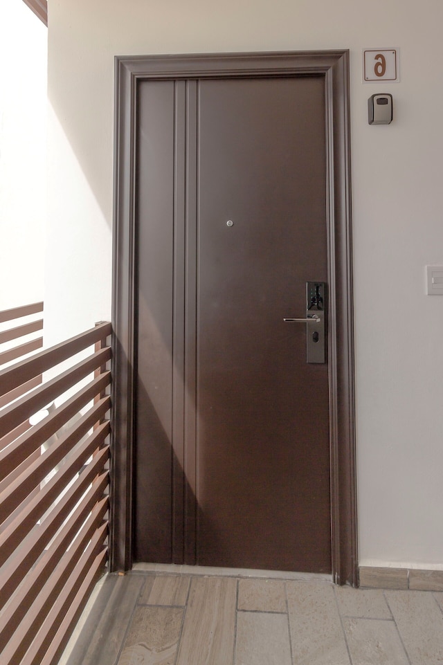 ブリージー & ブライト フル アパートメント