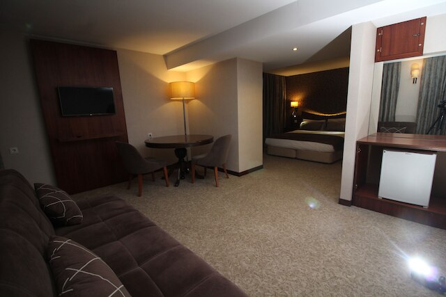 ヴァリ エルドガン コヌク エヴィ ヒティット オテル