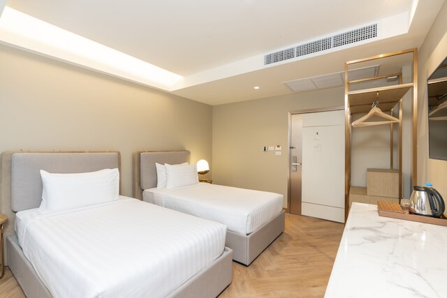 アウェイバンコクリバーサイドケネ