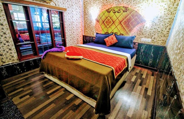 プライベート ハウスボート