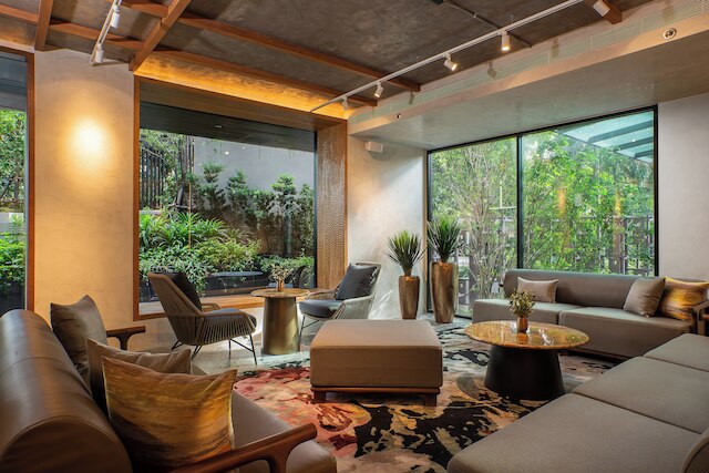 ガルディナ アソーク ホテル & レジデンス