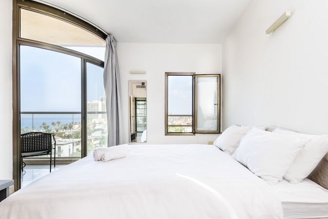 ヘルツリーヤ シーサイド チャーミング ホーム バイ シー エヌ レント