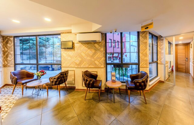 スルタン ハミット ホテル