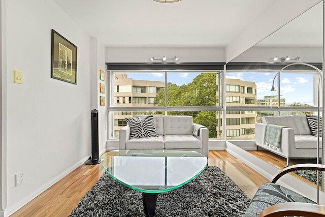 ハート オブ ザ シティ ミニッツ フロム マクレイ ストリート