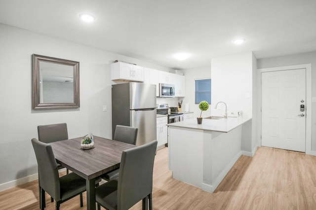 コージー 2 ベッドルーム ニア ユT ハイド パーク エボニフィ