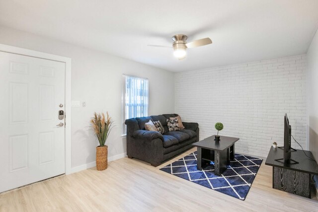 コージー 2 ベッドルーム ニア ユT ハイド パーク エボニフィ