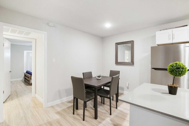 コージー 2 ベッドルーム ニア ユT ハイド パーク エボニフィ