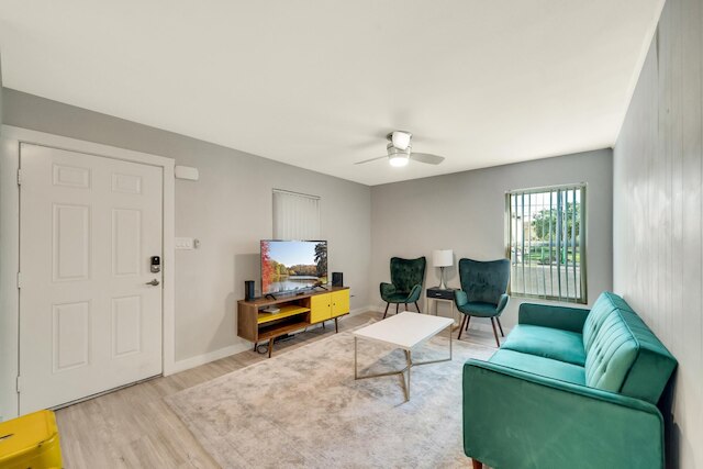 モダン 2 ベッドルーム ニア ユT ハイド パーク エボニフィ