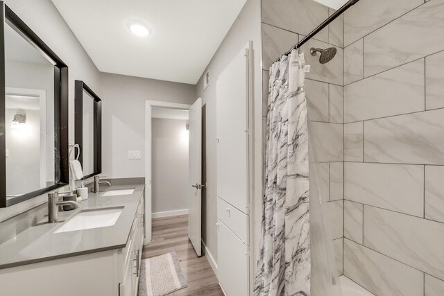 モダン 2 ベッドルーム ニア ユT ハイド パーク エボニフィ