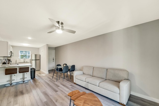 コージー 2 ベッドルーム ニア ユT ハイド パーク エボニフィ