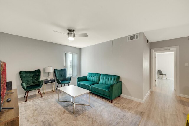 モダン 2 ベッドルーム ニア ユT ハイド パーク エボニフィ