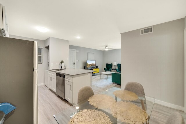 モダン 2 ベッドルーム ニア ユT ハイド パーク エボニフィ