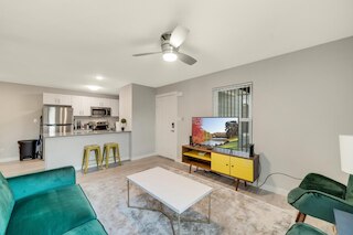 モダン 2 ベッドルーム ニア ユT ハイド パーク エボニフィ