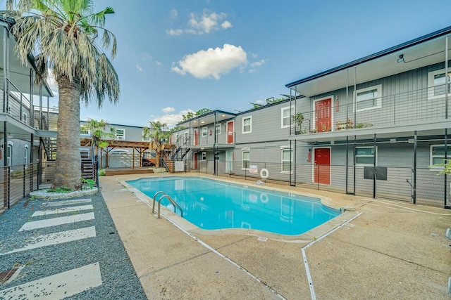 モダン 2 ベッドルーム ニア ユT ハイド パーク エボニフィ