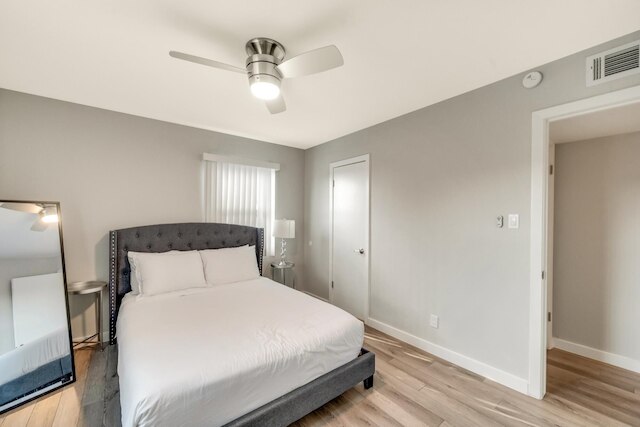 モダン 2 ベッドルーム ニア ユT ハイド パーク エボニフィ