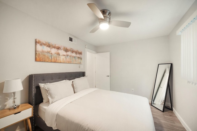 スタイリッシュ 1 ベッドルーム ニア UT ブレントウッド エボニフィ