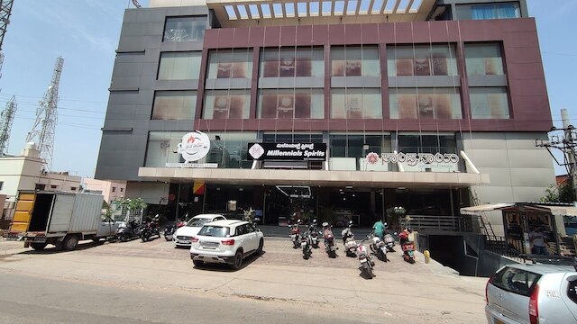 ミレニアルズ ホテル