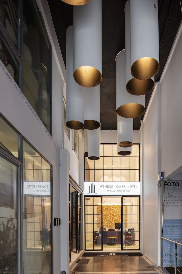 アテネス タワー