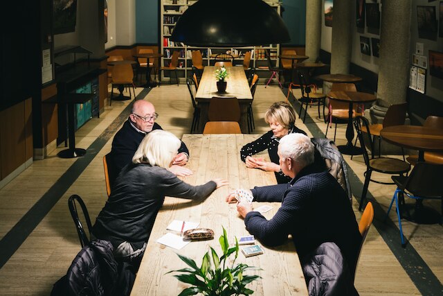 ホスタル ペルサル