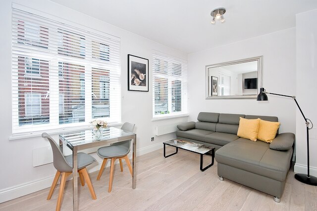 7 Greek Street by City Living London - 7 ギリシャ ストリート バイ シティ リビング ロンドン