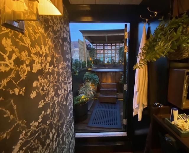 ザ エンライテンド ハウス