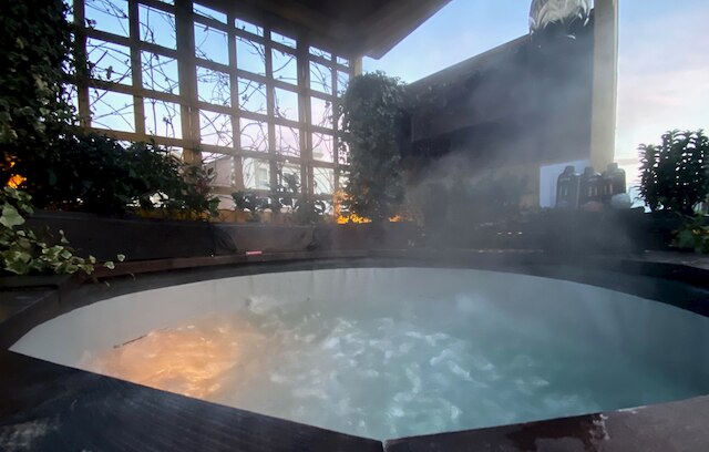 ザ エンライテンド ハウス